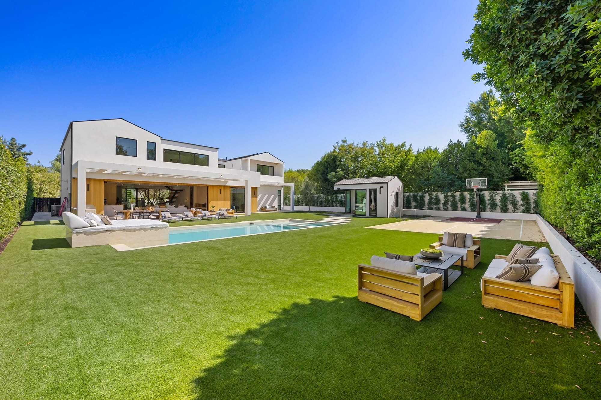 Pools — photo 3